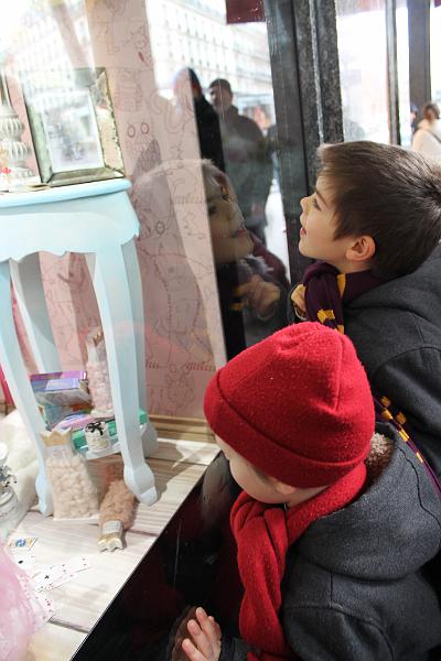 2013-12-30 Les vitrines de Noel 058.JPG